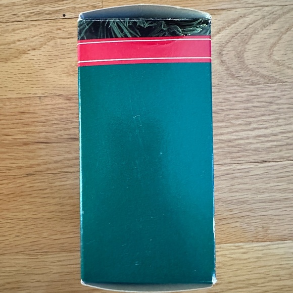 Hallmark 1992 Deck the Hogs with Boughs of Holly Ornament - Picture 14 of 16